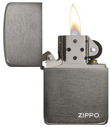 Зажигалка ZIPPO 1941 Replica ™ с покрытием Black Matte, латунь/сталь, чёрная, матовая, 38x13x57 мм