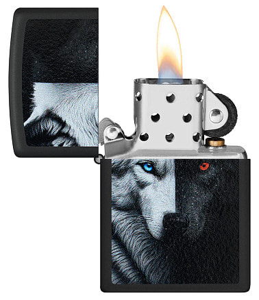 Зажигалка ZIPPO Two Wolves с покрытием Black Matte, латунь/сталь, черная, 38x13x57 мм